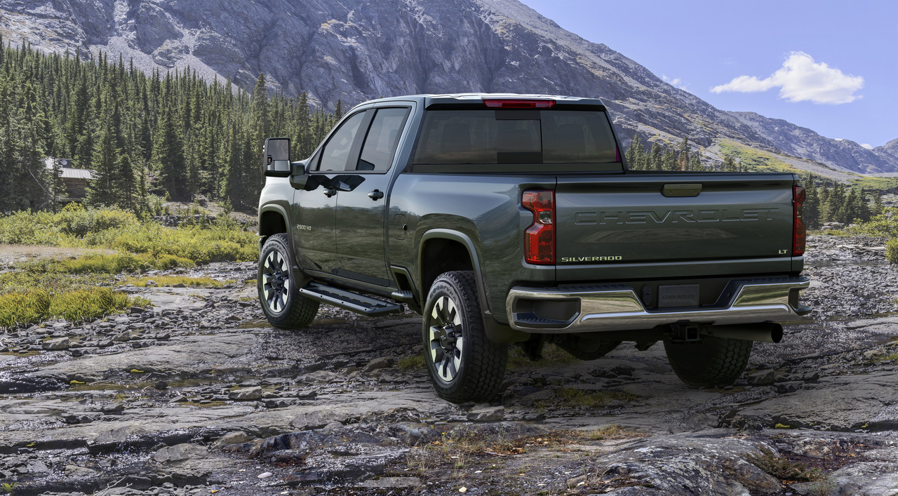 2020 Chevrolet Silverado HD  (2)