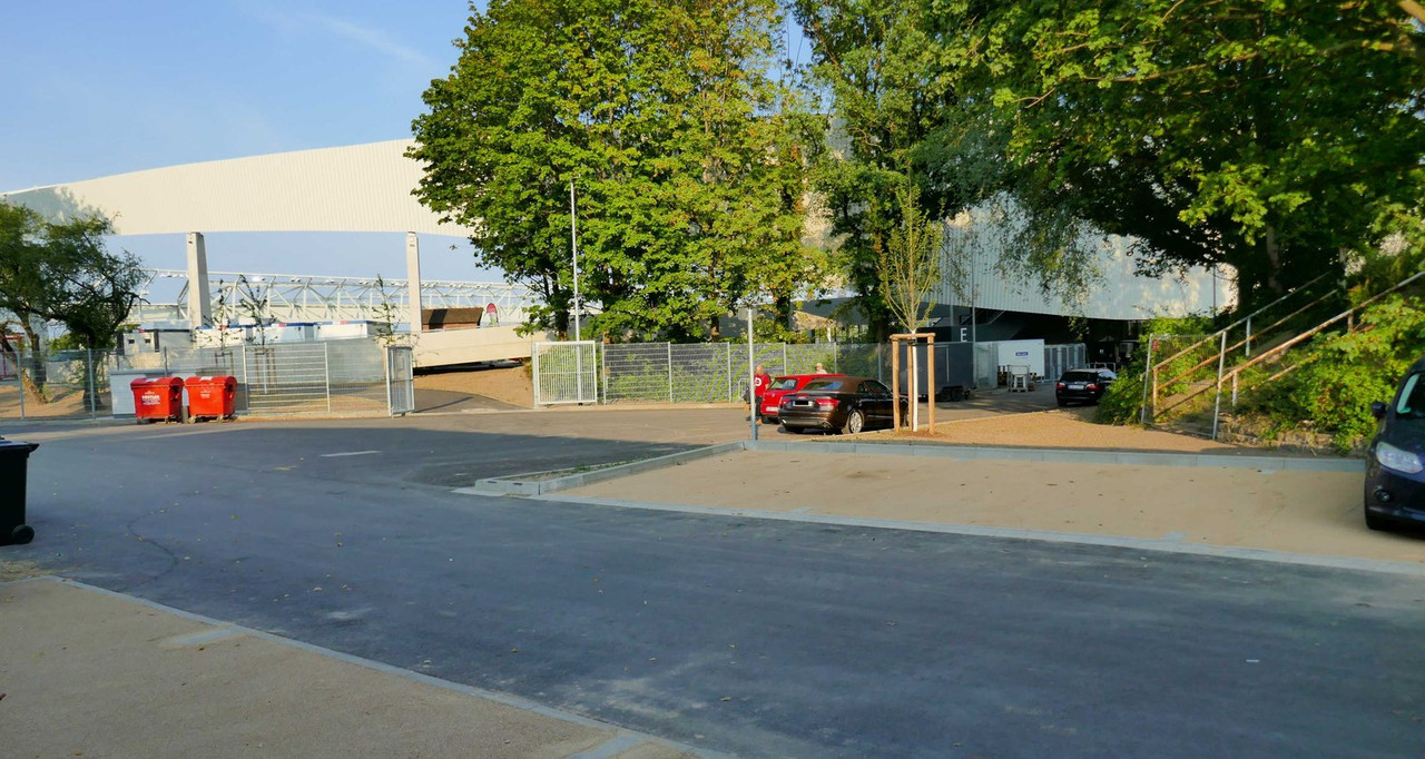Bild: https://i.postimg.cc/pVDN0pjM/P1220661.jpg