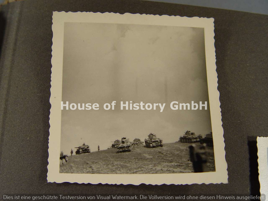 FOTOALBUM eines Angehörigen der Kraftfahr Ersatzabteilung 12 und später im 1.Panzer Regiment 21, Ein