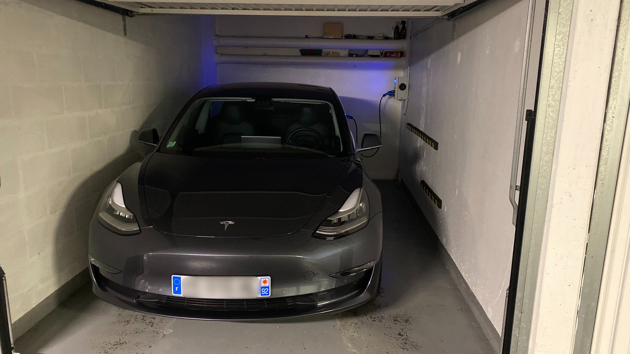 8C233986-6B44-4B32-8399-9E242956B216