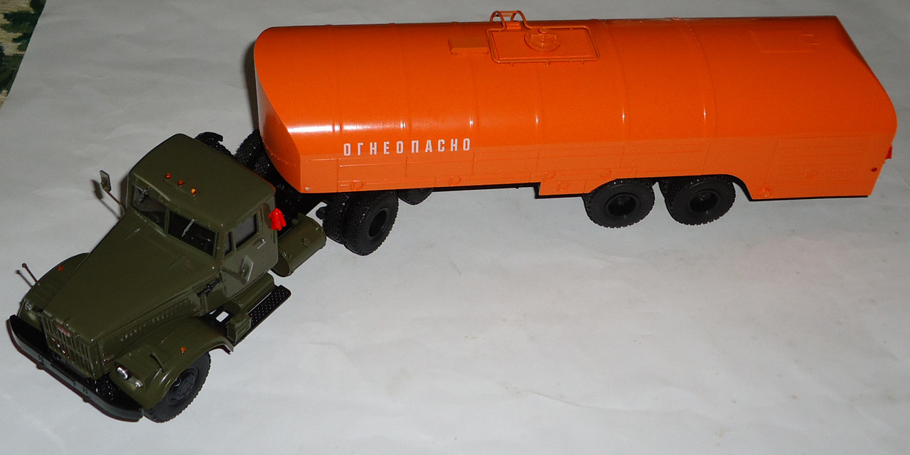 КрАЗ-258Б1   ТЗ-22 1