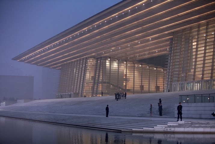 3NOV13_KSI_08_1383491580