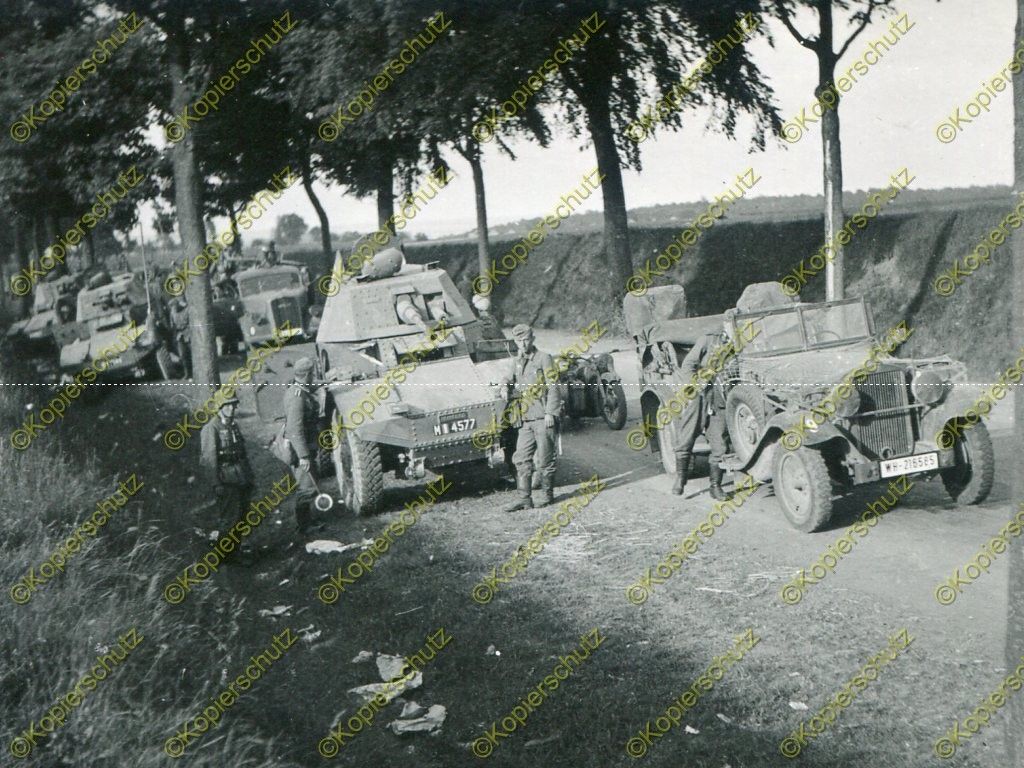 Foto, Wehrmacht, Beute, Panzerspähwagen, Panhard