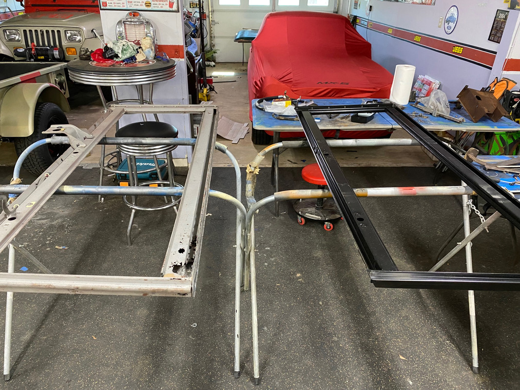 Bronco windshield frame2