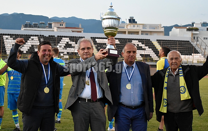 , &Tau;&epsilon;&lambda;&iota;&kappa;ό&sigmaf; &Kappa;&upsilon;&pi;έ&lambda;&lambda;&omicron;&upsilon; &Mu;&epsilon;&sigma;&sigma;&eta;&nu;ί&alpha;&sigmaf;: &Phi;&omega;&tau;&omicron;&rho;&epsilon;&pi;&omicron;&rho;&tau;ά&zeta; &alpha;&pi;&omicron; &tau;&eta;&nu; &Pi;&alpha;&rho;&alpha;&lambda;ί&alpha;