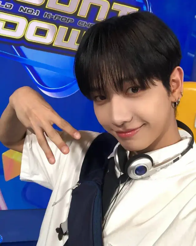 20250905_121458_copy_1231x1538