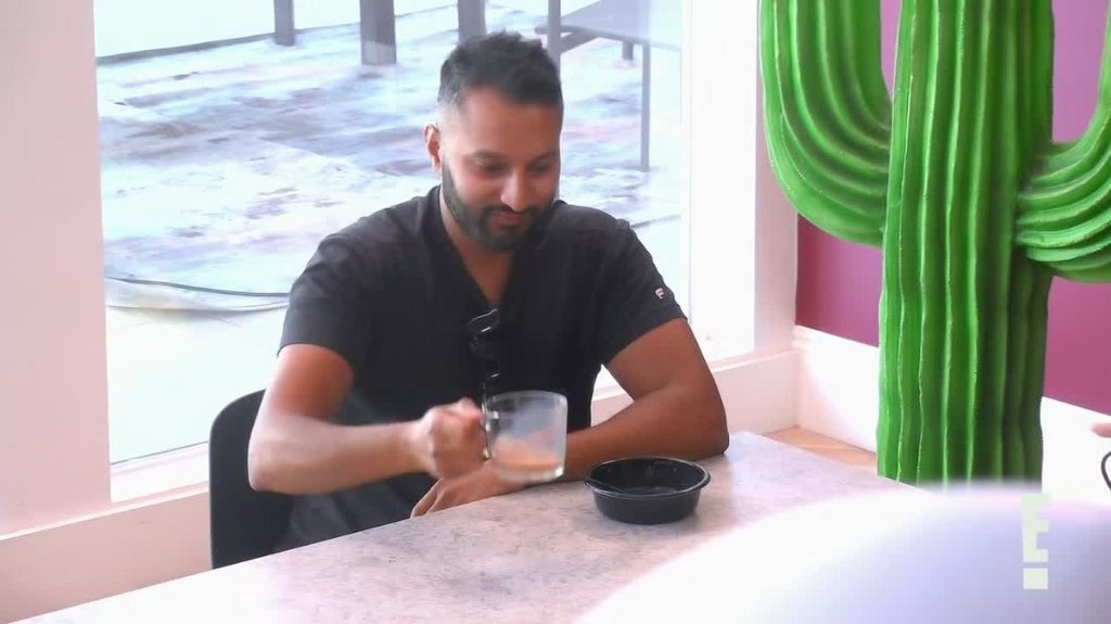 [Image: co2cmf8k57xf.jpg]