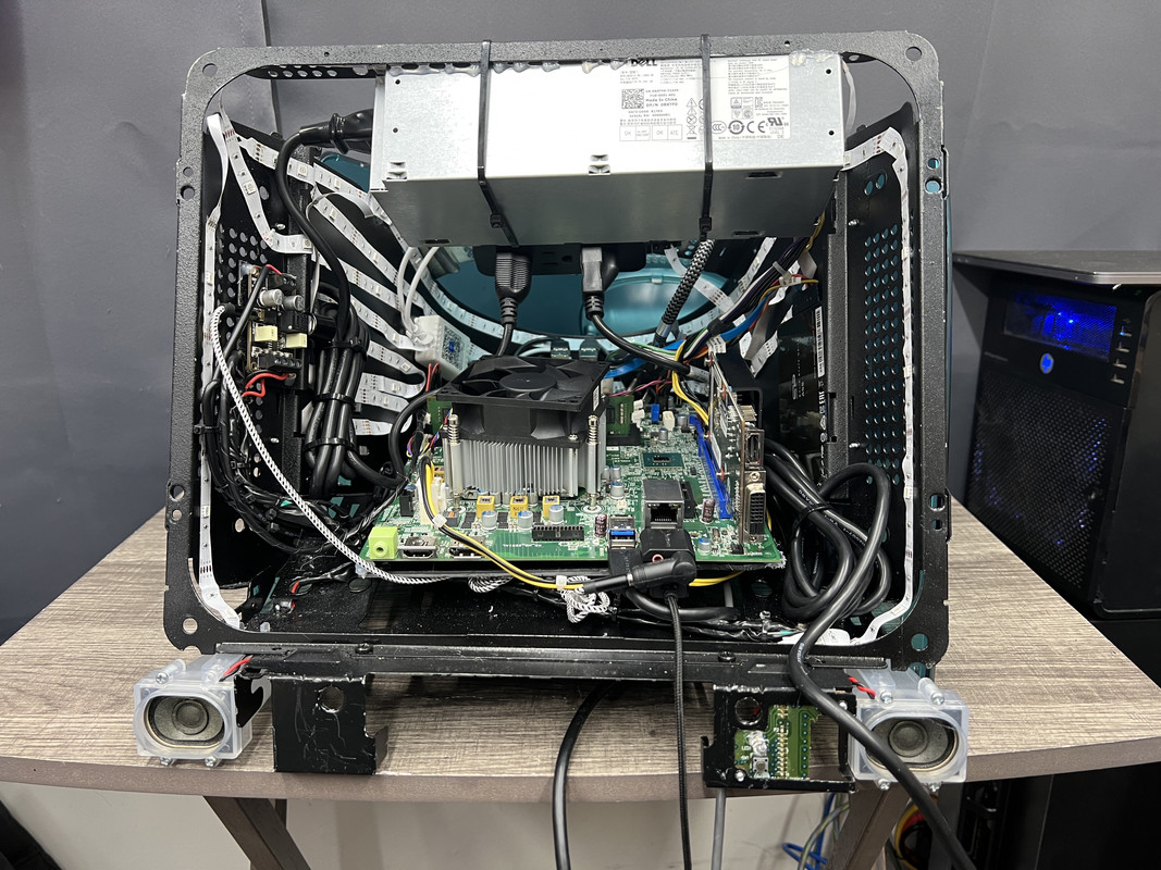 DE7F410E-5D32-453B-9B95-2D8D35E916FF