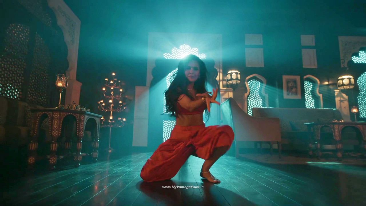 130Esha Gupta Hot in Aashram Web Series