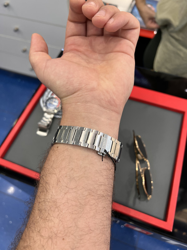 80D1DA91-F596-4835-B1B6-0CCB161AD853