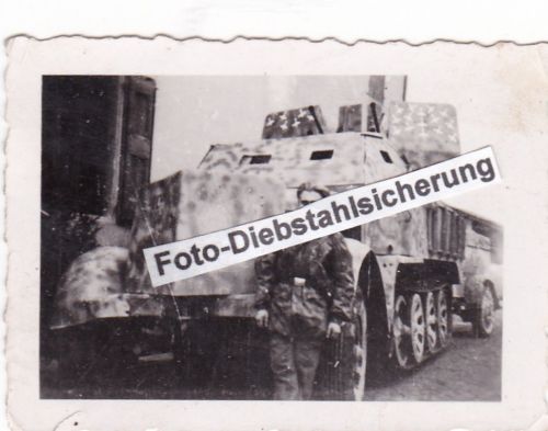 Foto Sd.Kfz. 7-2 mit 2cm Flak 3Tarnanstrich camo