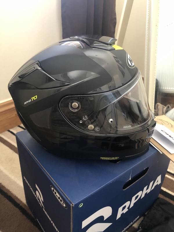 4230BAA8-4D00-4E4E-8385-6C11403CF8AF