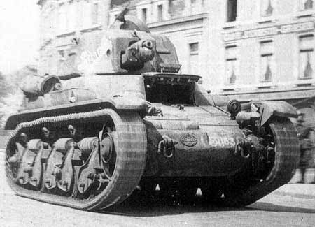 Renault  R-35