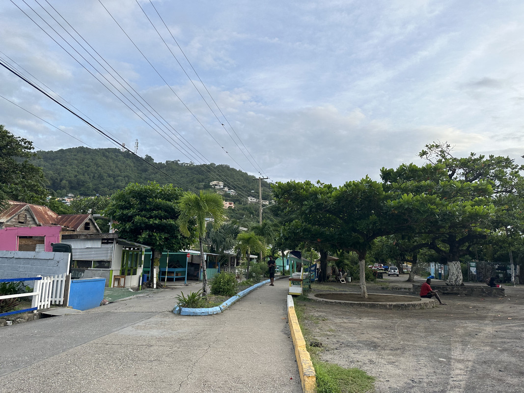 EFA2EB8B-7EFF-4D71-90EC-238C4F0D7610