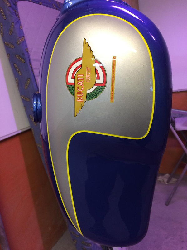 EC556AA9-A769-4DB4-8FDF-1813D2D1E1C5