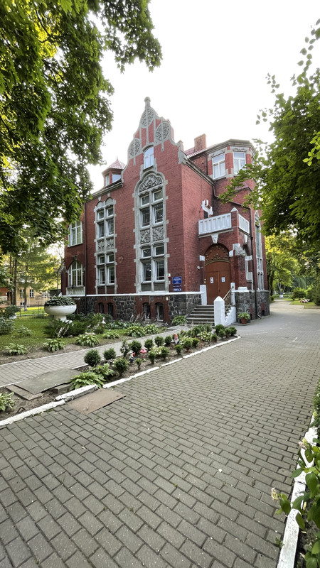 85673389-46DE-4808-9809-9EE49D04CC60