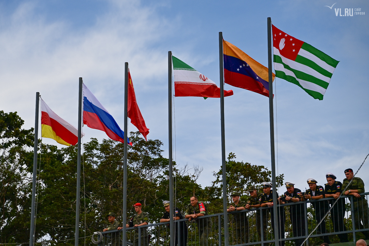 Медицинский корабль в севастополе. Морском 2021. Кронштадт мамс стенд оск. Десант венесуэлы. Морском 2021.