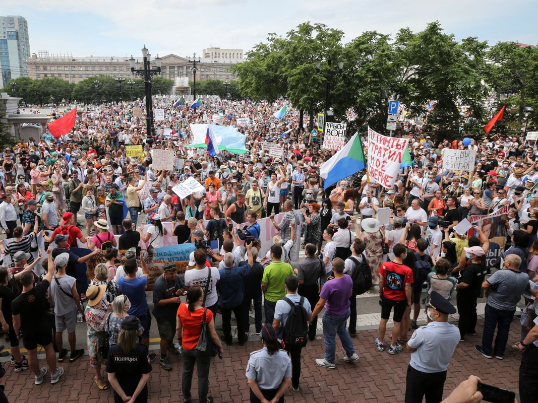 Manifestations anti-kartvéliennes de Juin-Juillet 2014 à Mistohir. On estime que rien que dans la capitale, le record du nombre de manifestants a pu atteindre 145 000 manifestants dans les jours qui ont suivis l'escarmouche à la frontière estalo-kartvélienne.
