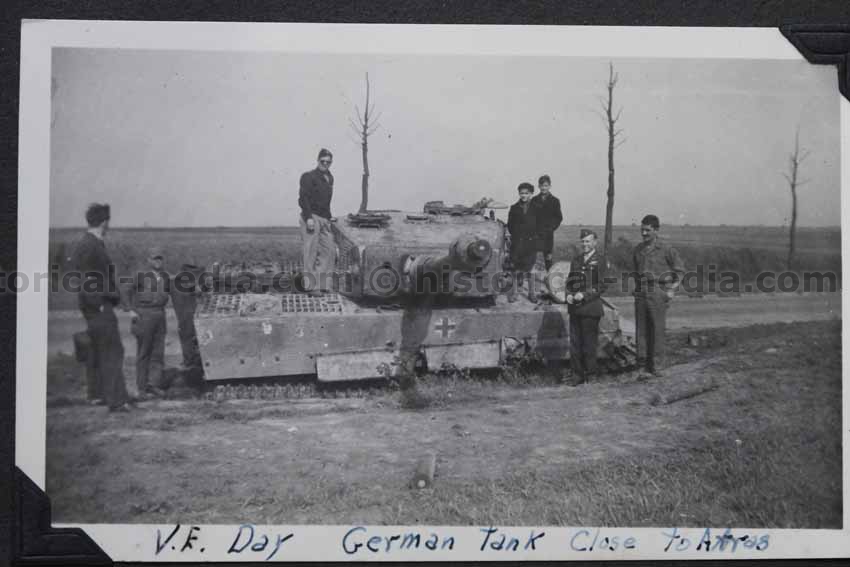TIGER TANK (1)