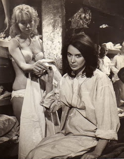 1960 Sotto dieci bandiere (3)