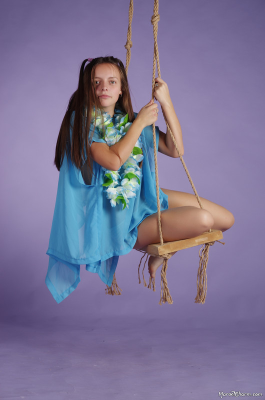 MarvelCharm_Nika-Swing-034