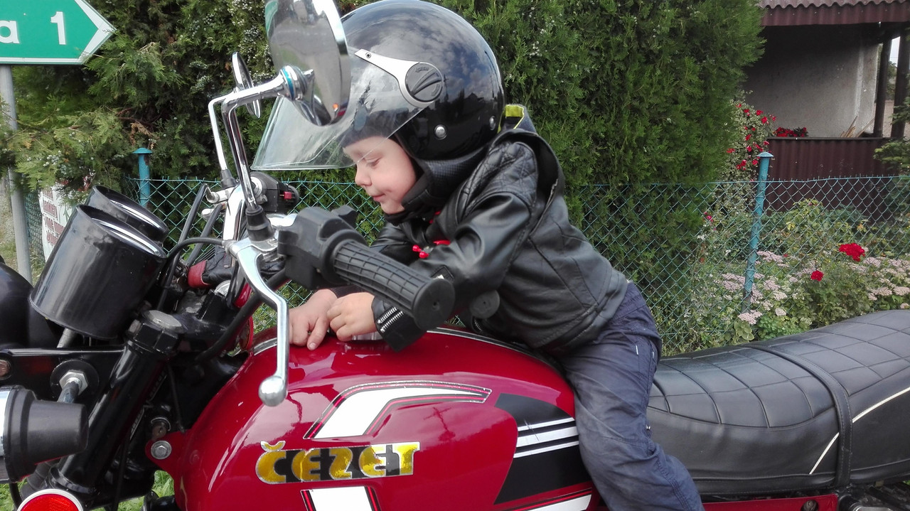 41362911_458882481273397_1294479318830809088_n