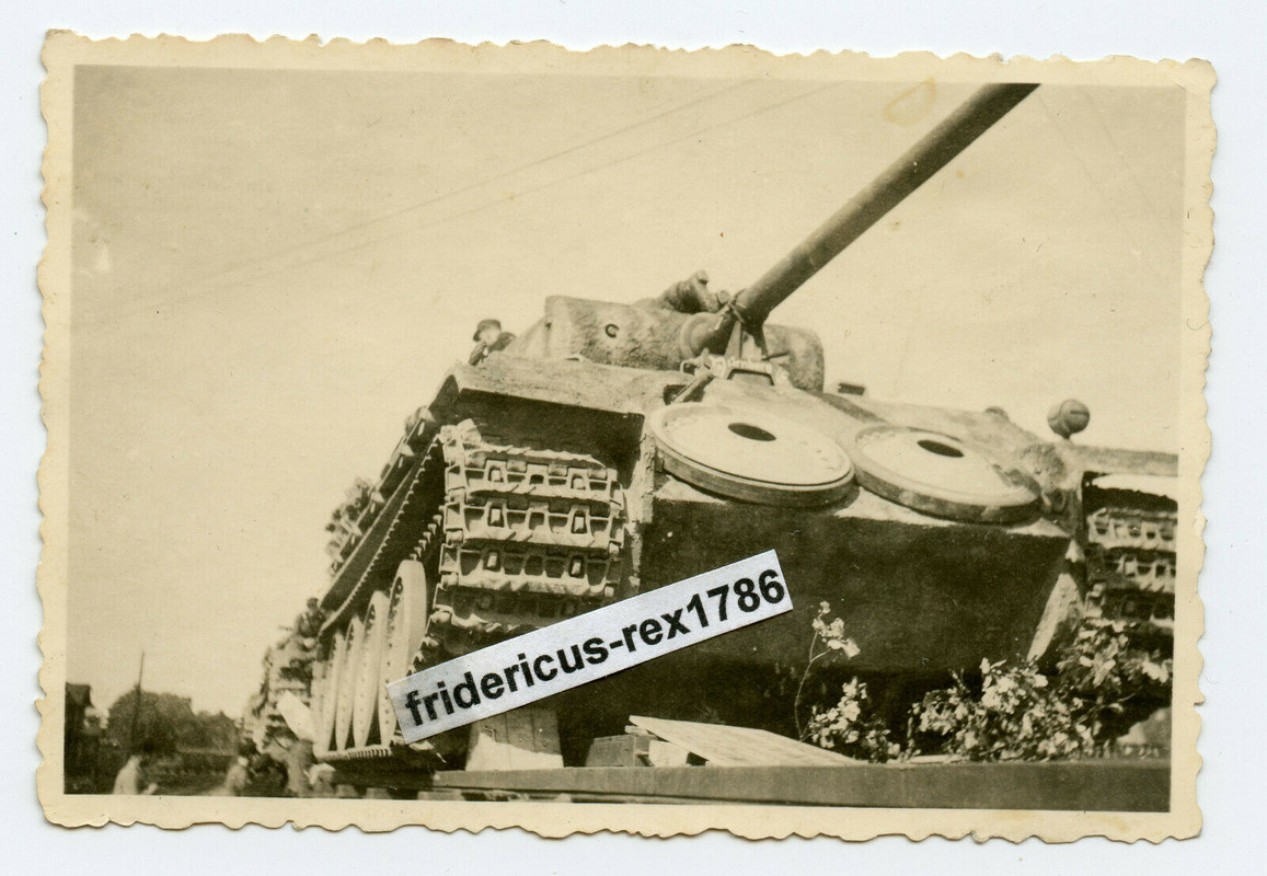 Foto 1 Panzer Lehr-Division V Panther Ausf. G März 45 Name Nürnberg Nachtsichtge