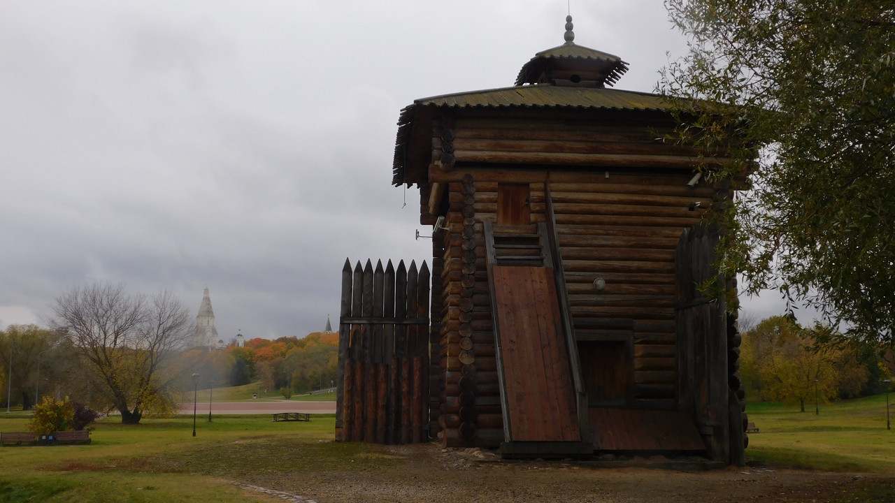 Коломенское с Евлампией ноябрь 2023 056