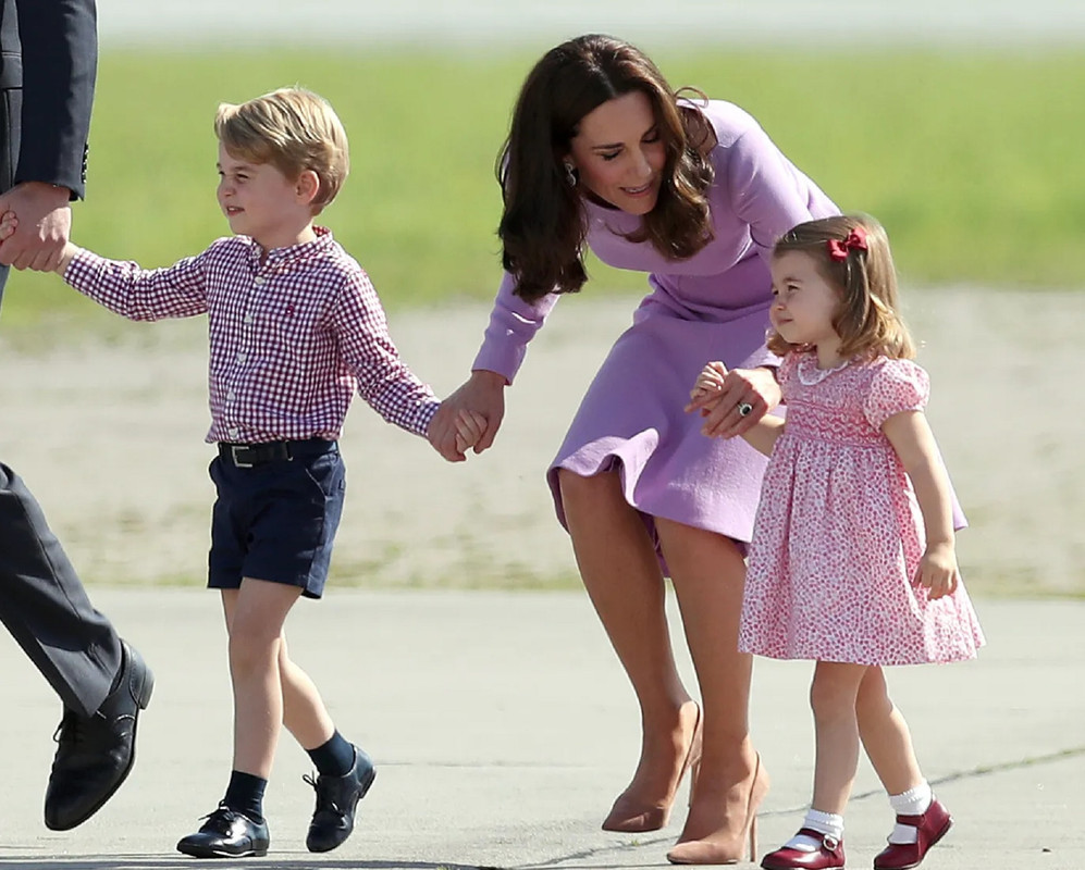 Kate Middleton ¿Cuáles es su blusa más versátil y elegante?