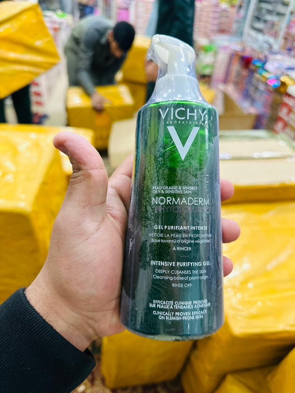 Vichy Intense Purifying Gel Cleanser. (Just writing Faded due to unloading in warehouse) 200 ML. - image 3