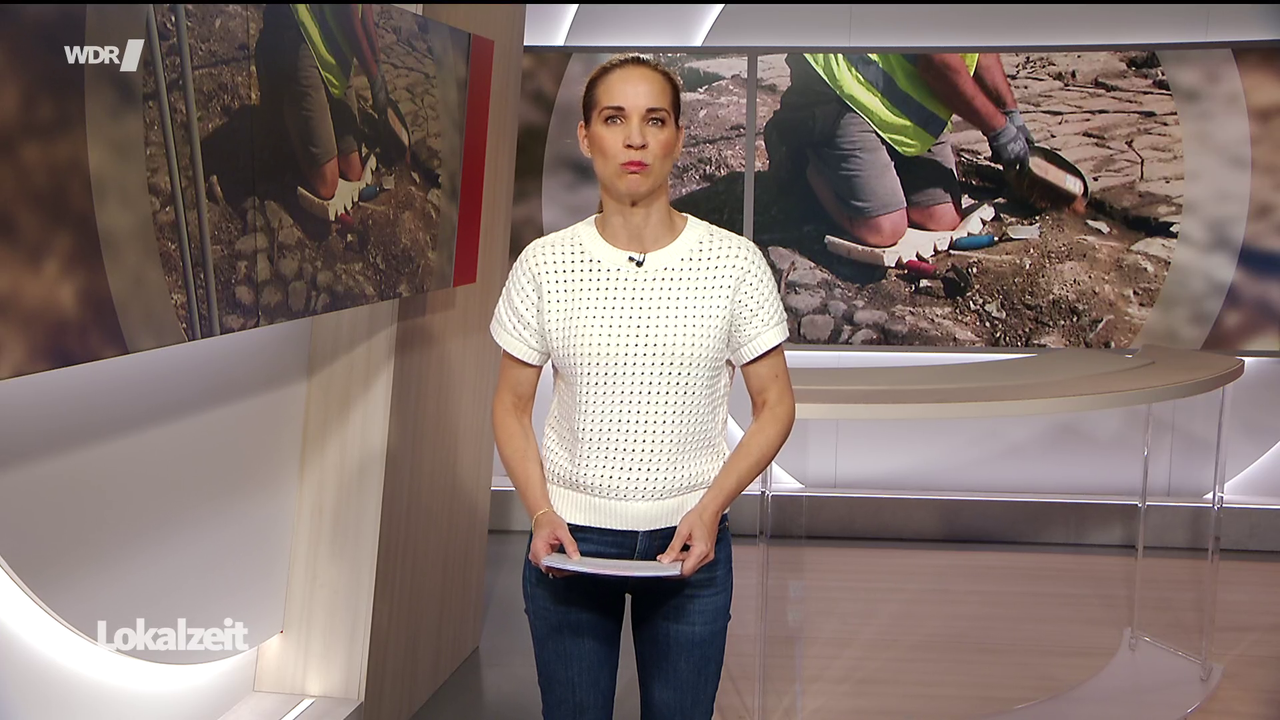 Kristina Sterz WDR Lokalzeit OWL 03 06 2026 89X Caps 39