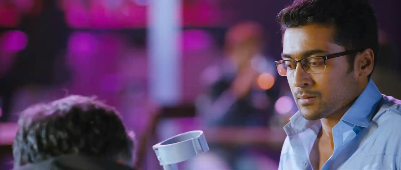 Anjaan 2014 BluRay [Tamil] 480p, 720p ESub Screenshot