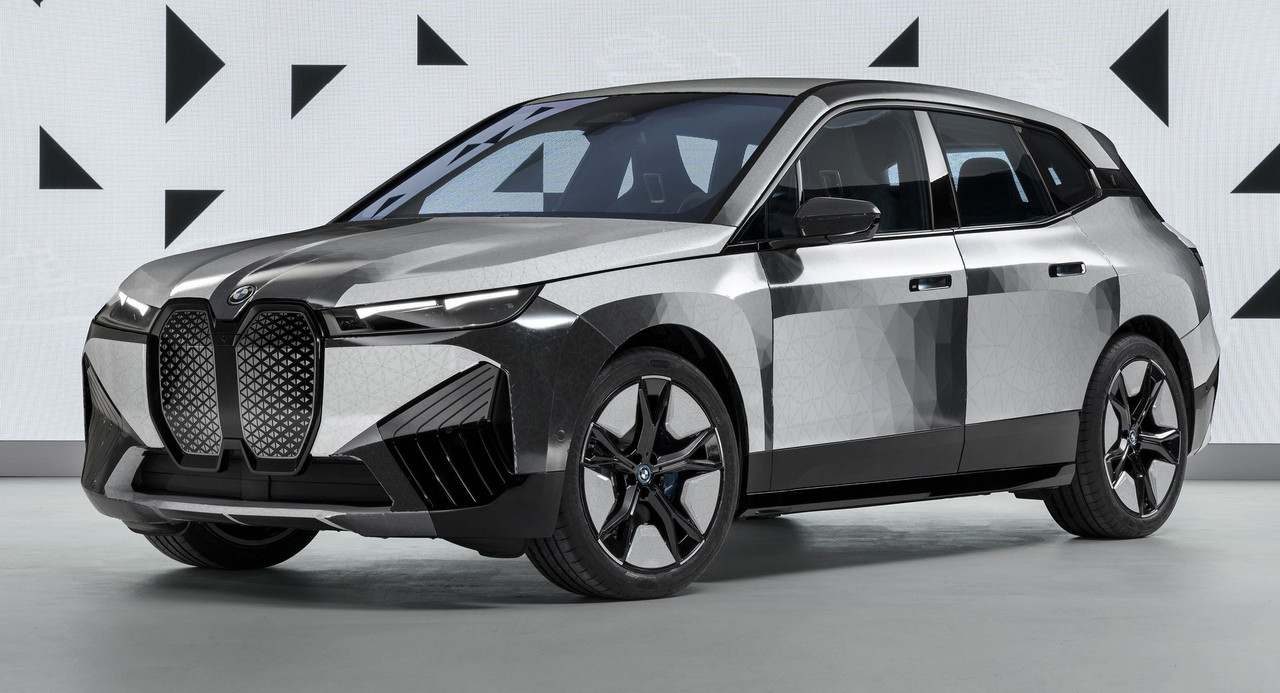 BMW presenta un vehículo que cambia de color con sólo un botón