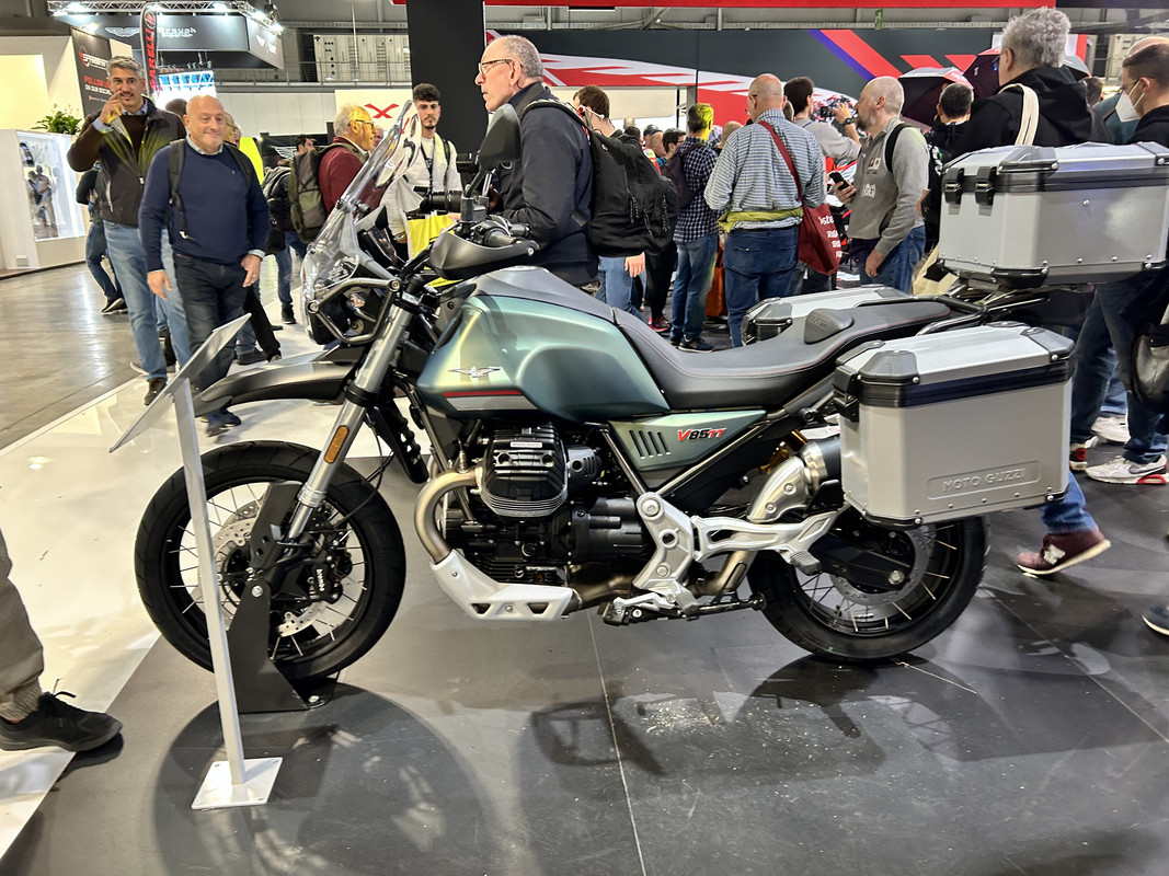 97C44914-5EC8-4926-B651-64AD9D14B622