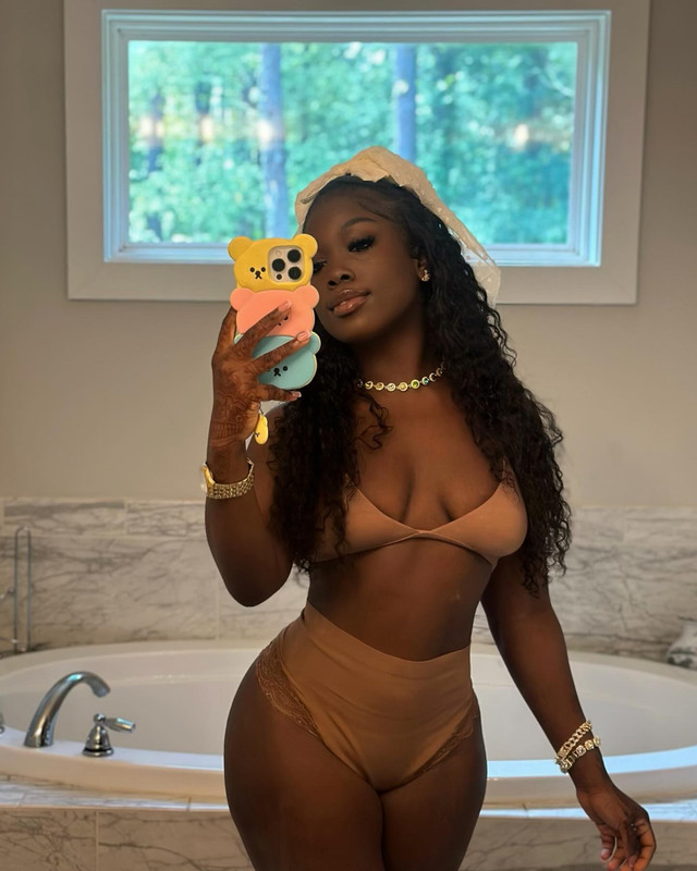 cire.traore posts 2024-05-01 14.46 C6cQIVggv7m_2_9 440036000_18186464146291977_7213090639831141944_n