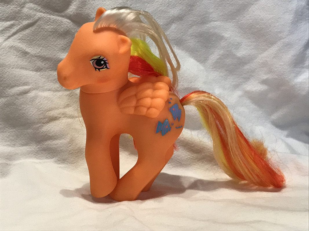 05767B76-1DEB-4095-95E0-2F479F30F7A3