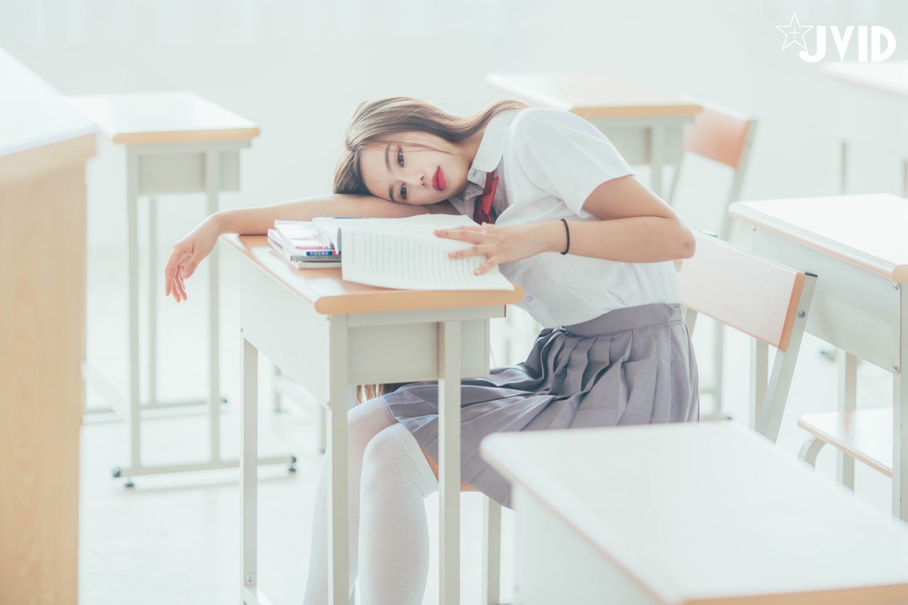 JVID木木森校园系写真，清新和活力气质妹子，千万男人的女神插图