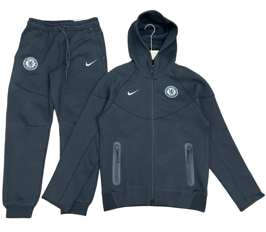 Nike Nike Set — Hoodies and Pants find on BoonBuy Finds