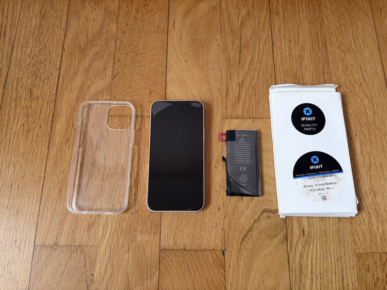 https://i.postimg.cc/pX0QgymZ/iphone-13-mini-(4).avif