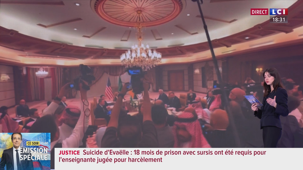 03.11 - 17.00.00 - 24 Heures Pujadas. Débats, reportages et interview....ts_snapshot_00.37.28.535