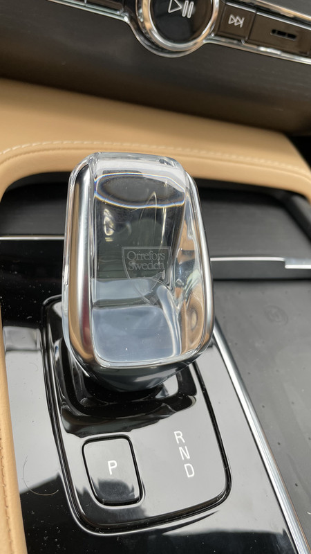 55153235-E50D-45B4-A9F9-54E16AC00B4F