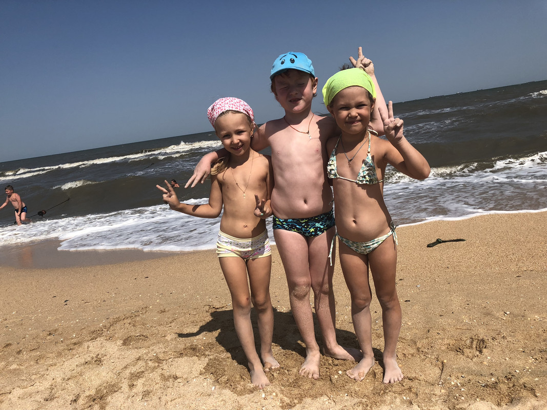 D4D7ACAD-3A42-4CB1-BB3F-863ED22E77CA