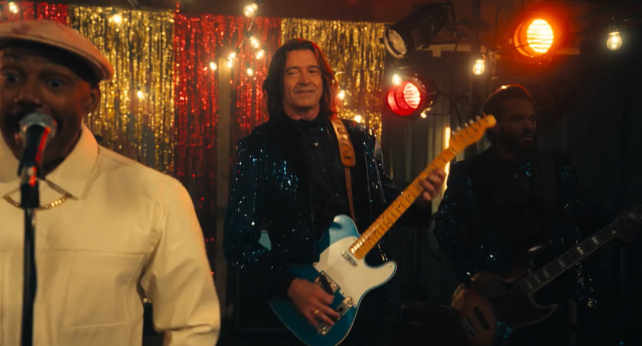Song Sung Blue 2025 WebRip [Hindi + English] 480p 720p ESub Screenshot