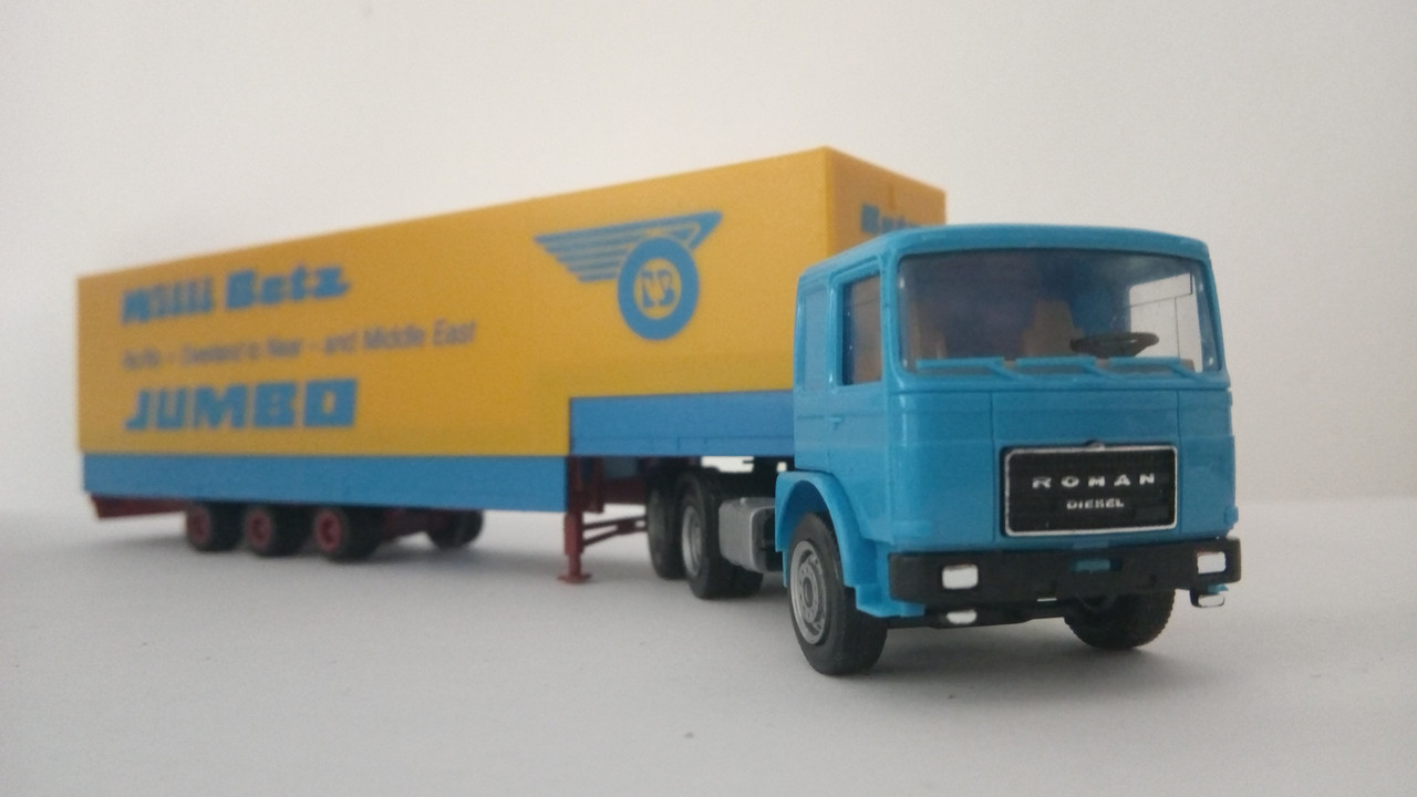 Mache (9217)