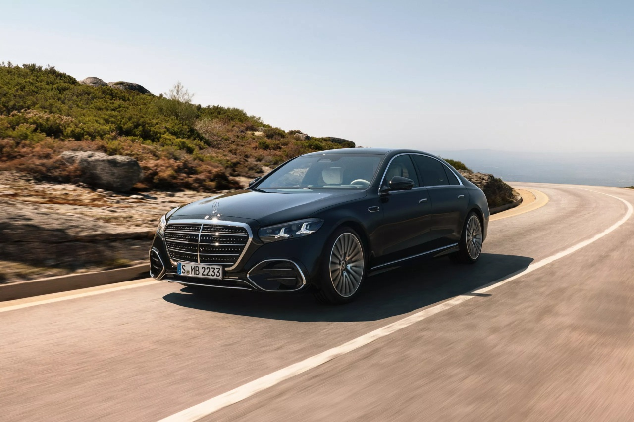 Benz S-Class Saloon