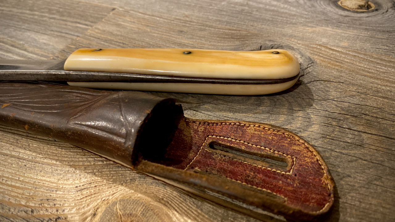 46F94C51-FFCB-4D8D-A7A4-C0F7399942D5