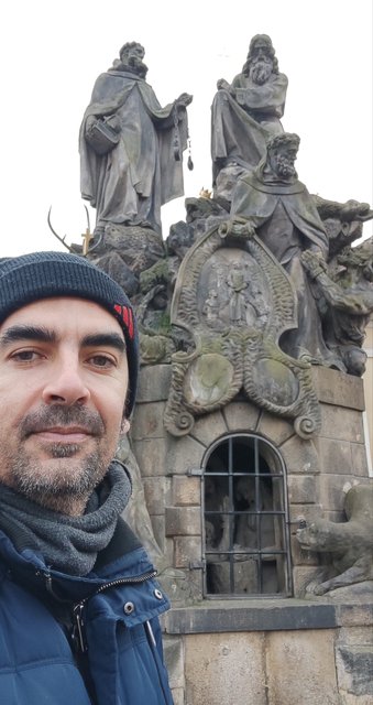 Casa Danzante, Reloj en movimiento y Castillo de Praga - Viena - Bratislava - Praga, Navidad 2024 (71)