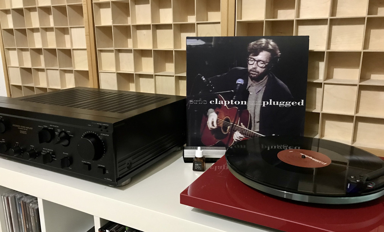 5A5E3B28-8B76-4050-8B2E-04605DD592DB