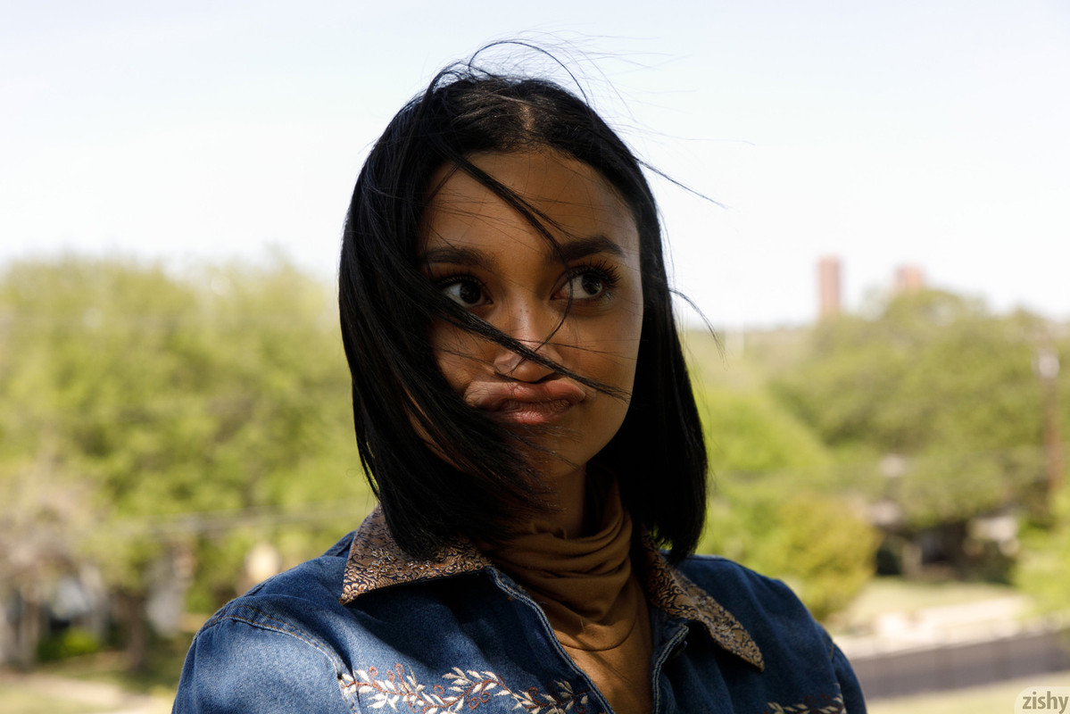 full_008_9136102047140113