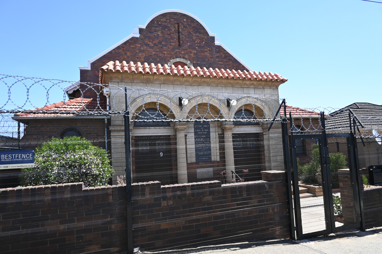 DSC 7050